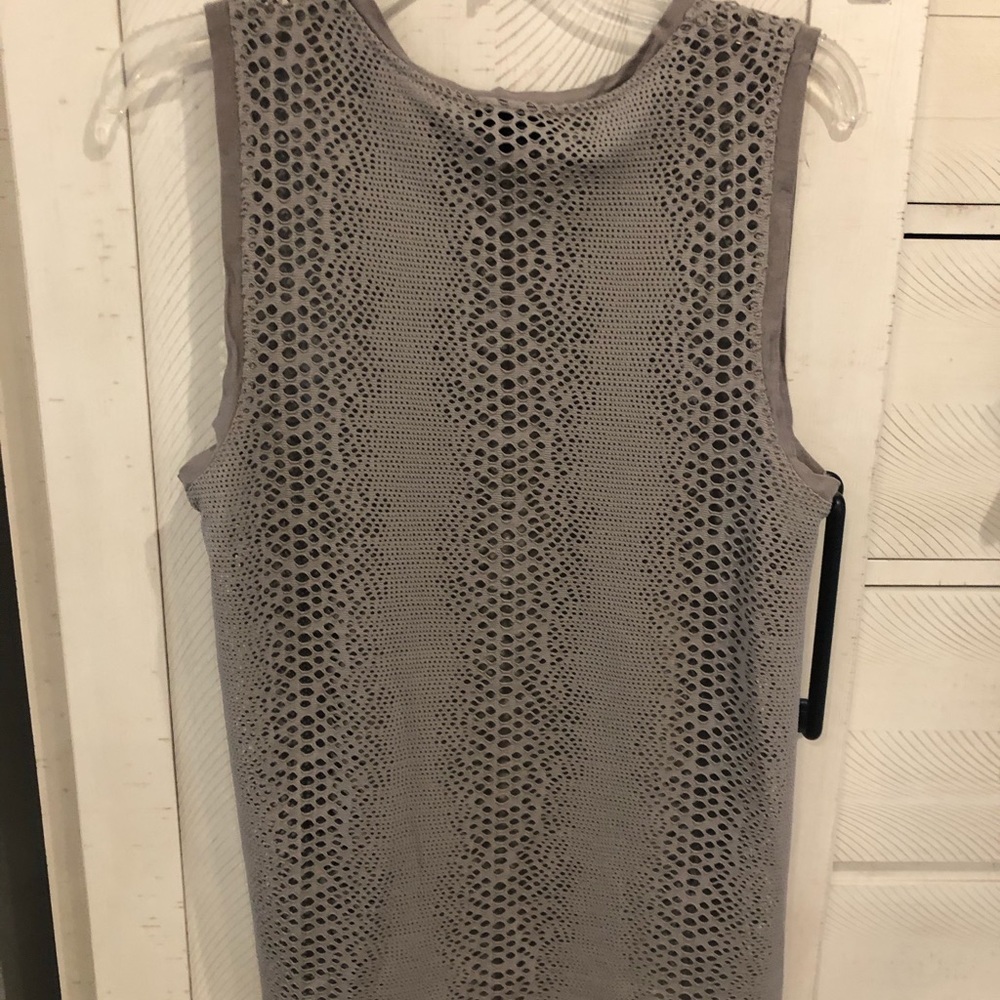Grey Tank- Funky! - Picture 4 of 4